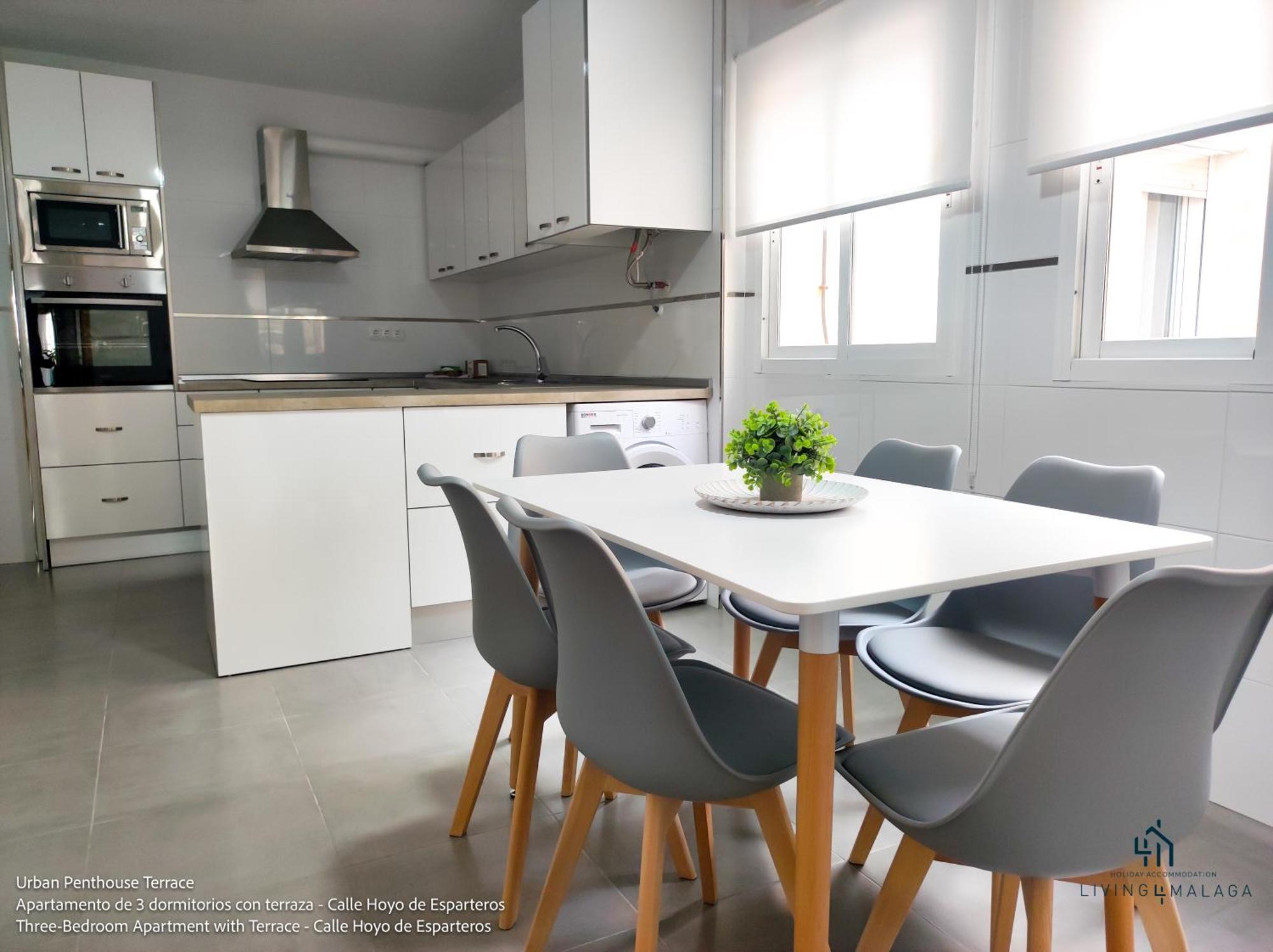 Living4Malaga Urban Apartments ภายนอก รูปภาพ