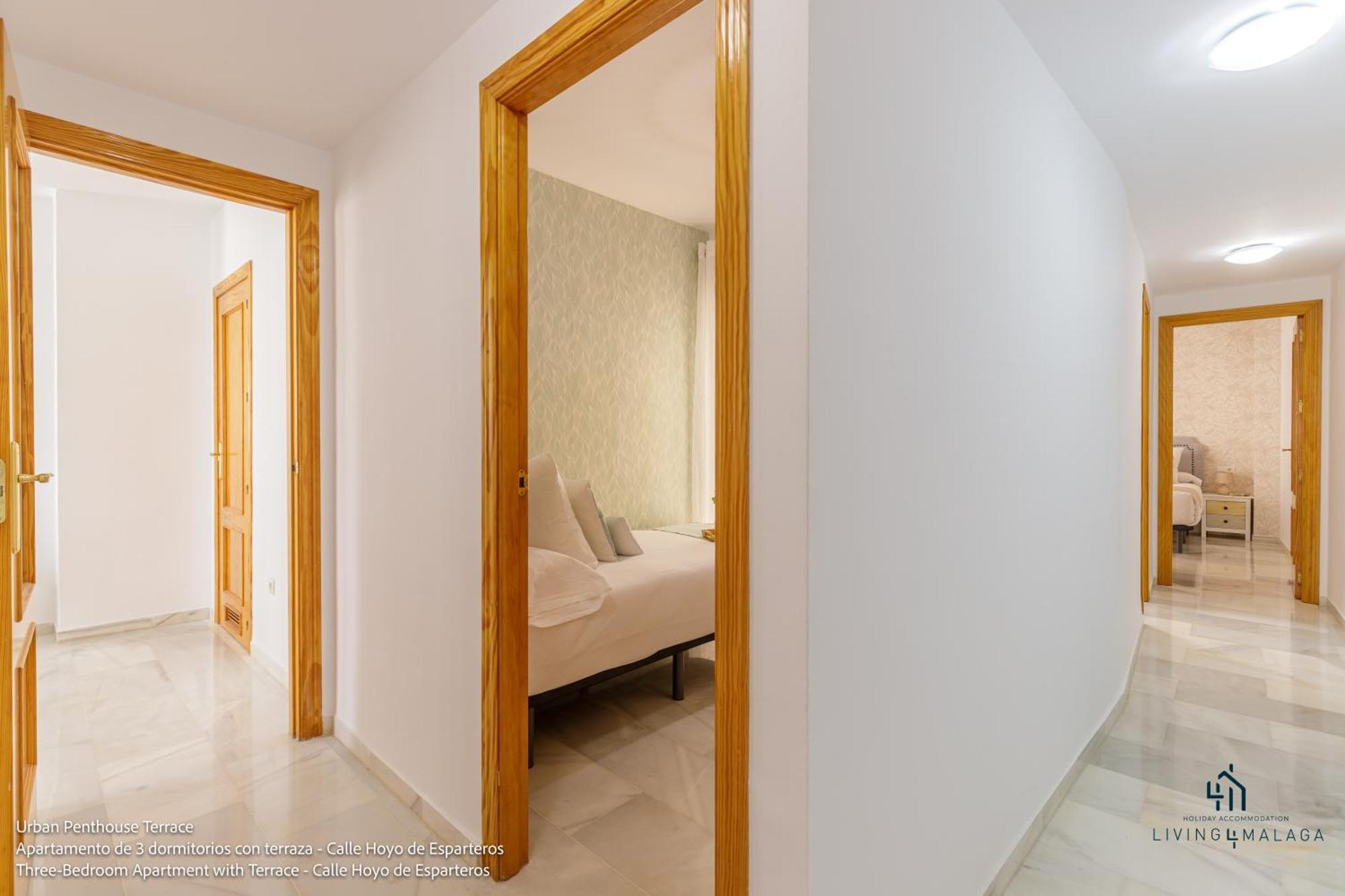 Living4Malaga Urban Apartments ภายนอก รูปภาพ