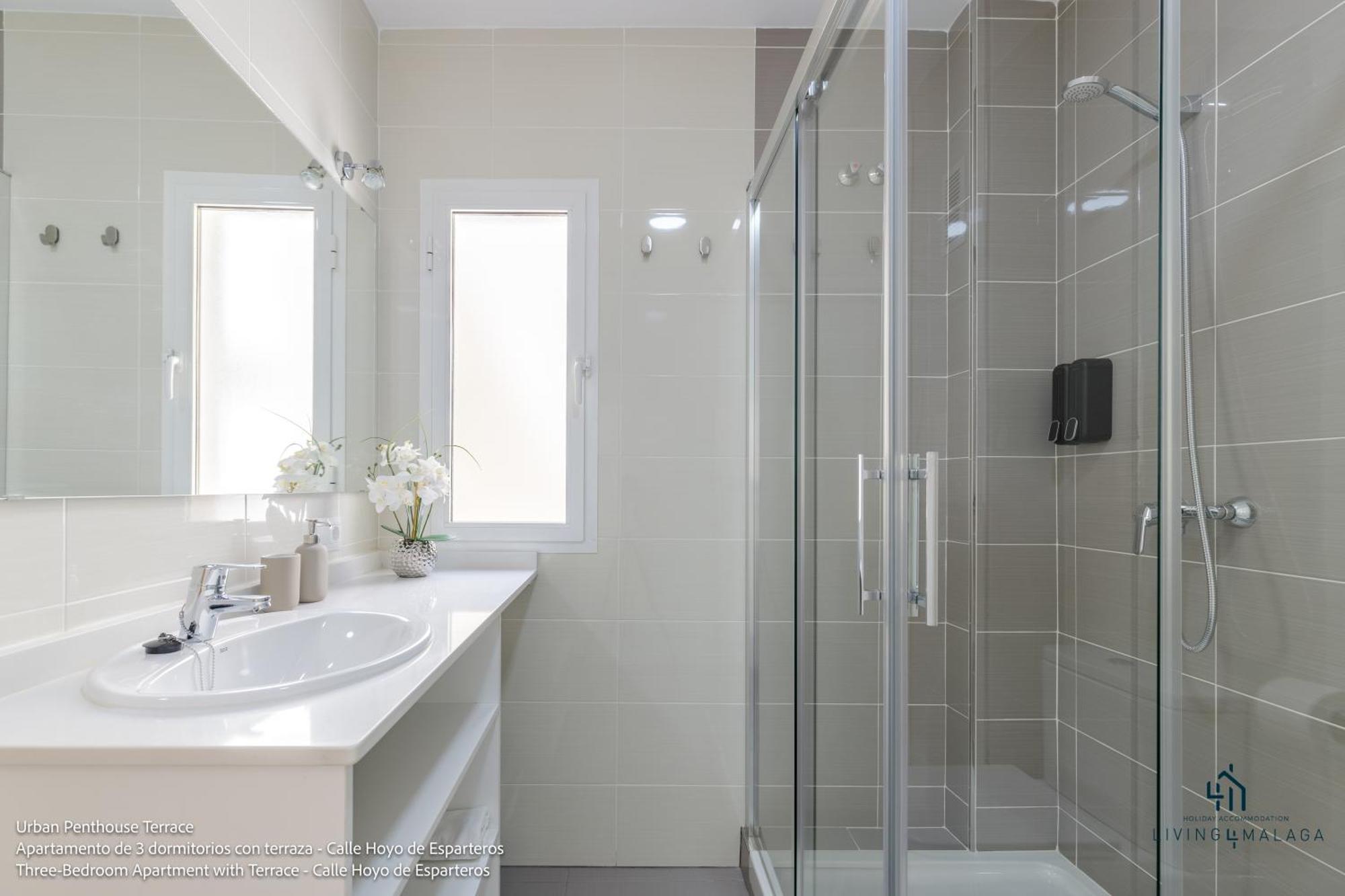 Living4Malaga Urban Apartments ภายนอก รูปภาพ