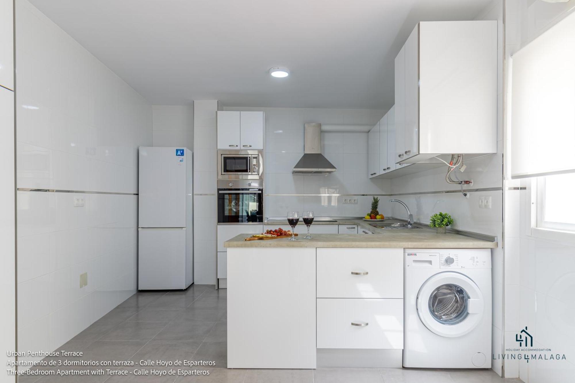 Living4Malaga Urban Apartments ภายนอก รูปภาพ
